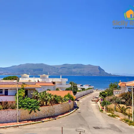Sara Villa Isola delle Femmine